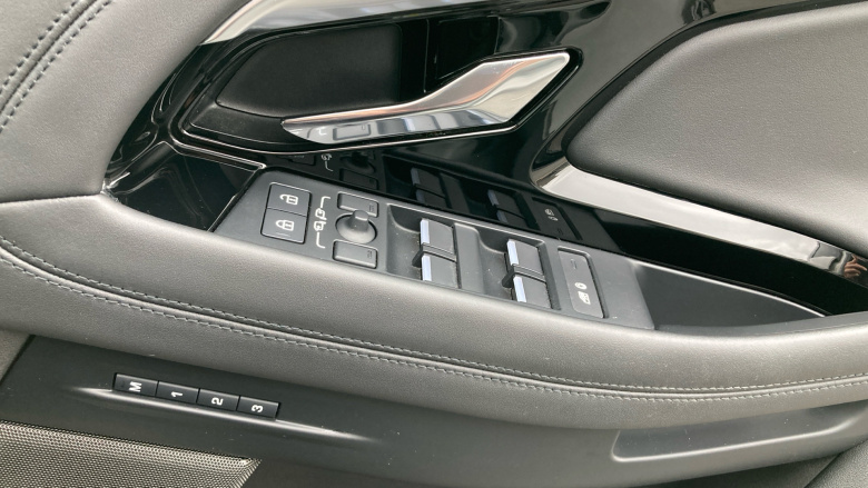 Land Rover Range Rover Evoque 1.5 P300e Autobiography 5dr Auto Hatchback